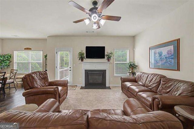 464 Silver Oak Drive, Dallas, GA 30132