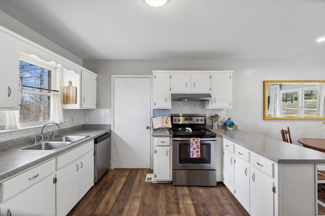 968 Woodhaven Rd, Lyles, TN 37098