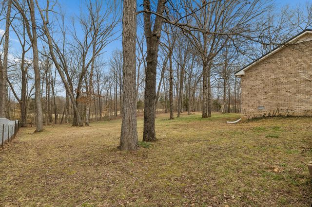 968 Woodhaven Rd, Lyles, TN 37098