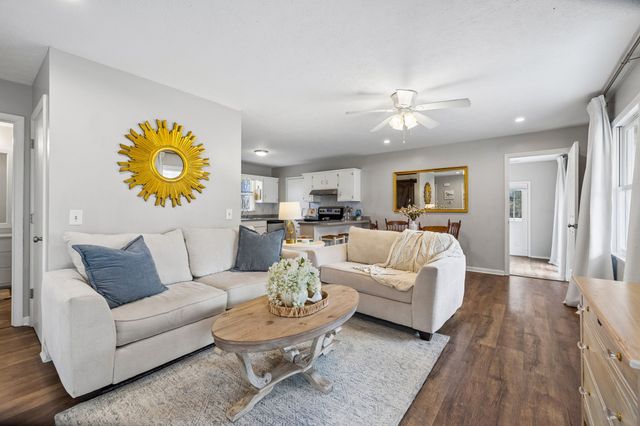 968 Woodhaven Rd, Lyles, TN 37098