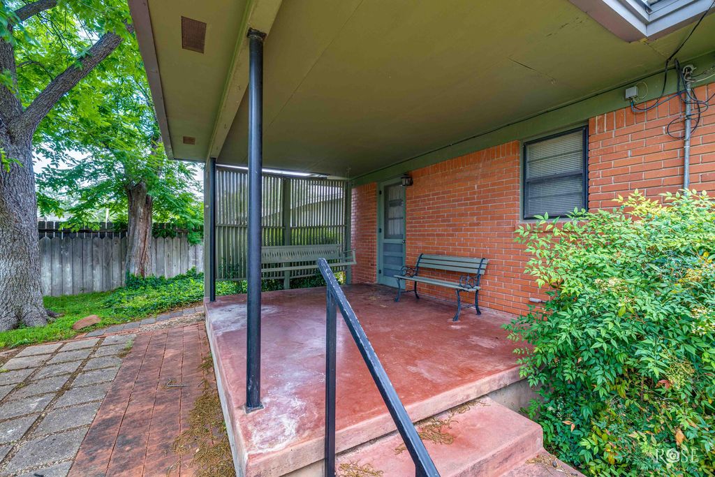 Image 16 of property listing at 2601 Yale Avenue, San Angelo, TX 76904