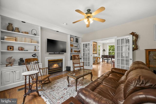 2752 SAINT ELLIOTT CT, Alexandria, VA 22306