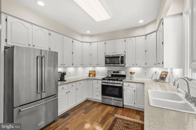2752 SAINT ELLIOTT CT, Alexandria, VA 22306