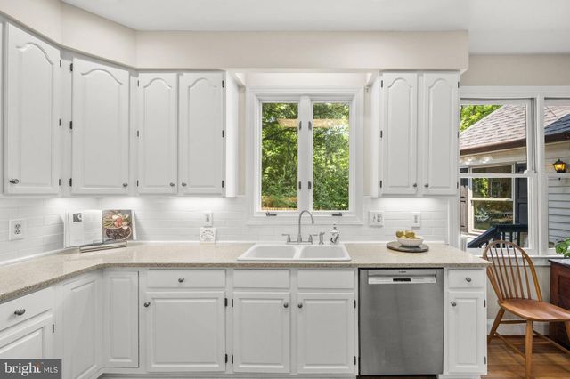 2752 SAINT ELLIOTT CT, Alexandria, VA 22306