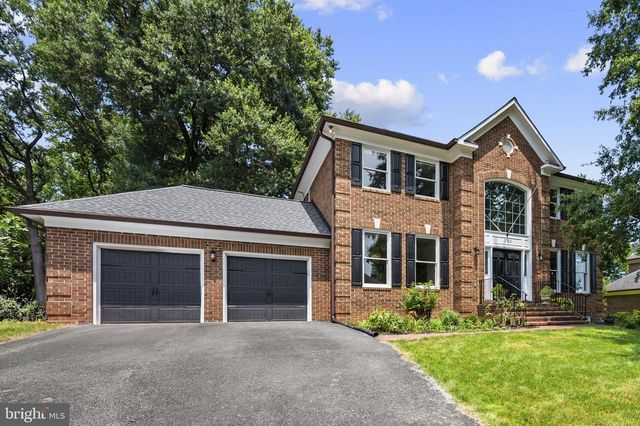 2752 SAINT ELLIOTT CT, Alexandria, VA 22306