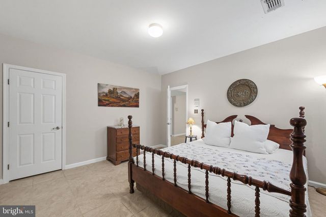 2752 SAINT ELLIOTT CT, Alexandria, VA 22306