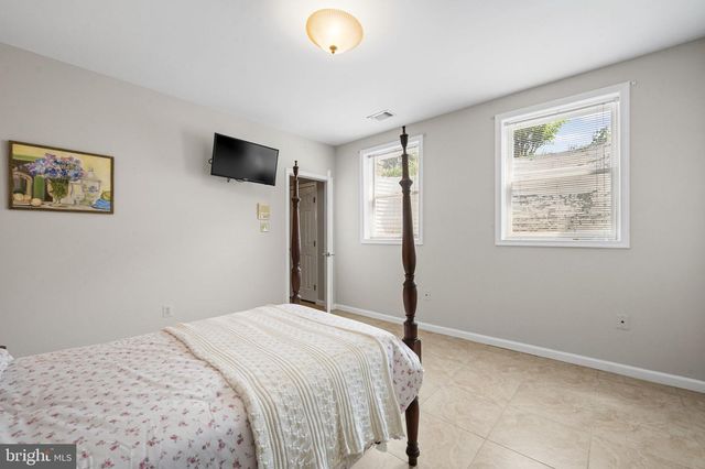 2752 SAINT ELLIOTT CT, Alexandria, VA 22306