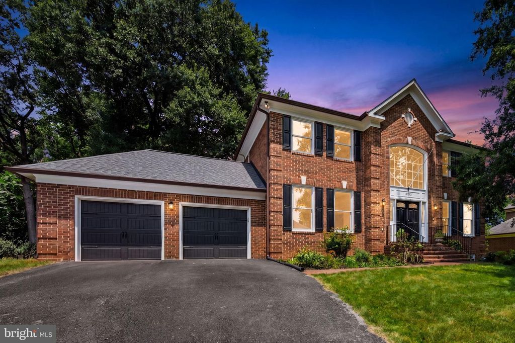 2752 SAINT ELLIOTT CT, Alexandria, VA 22306