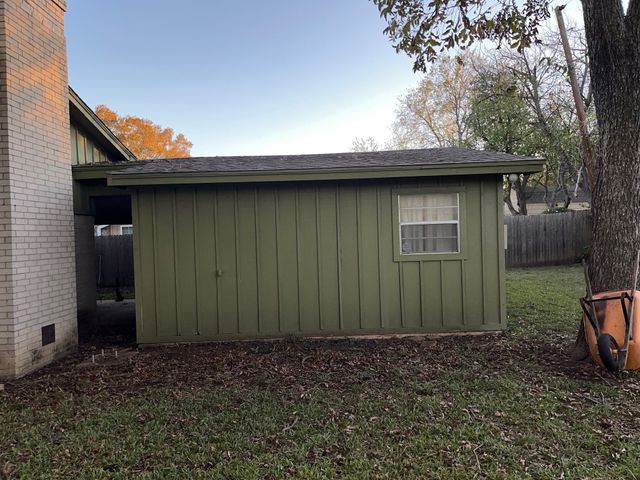 6204 Cliffside Drive, Edgecliff Village, TX 76134