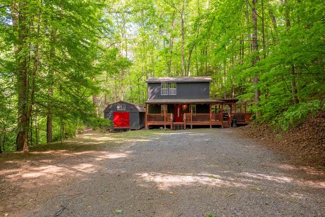 257 Pen Drive, Ellijay, GA 30540