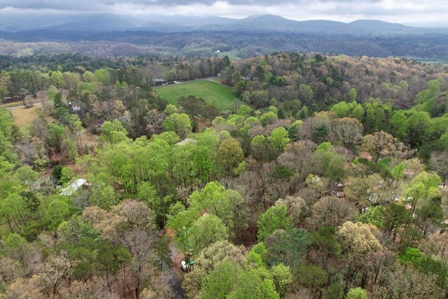 257 Pen Drive, Ellijay, GA 30540