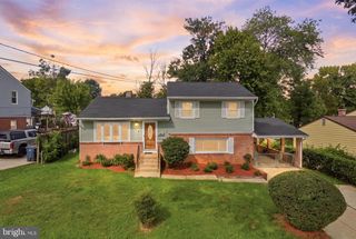 7518 DOVER LN, Lanham, MD 20706