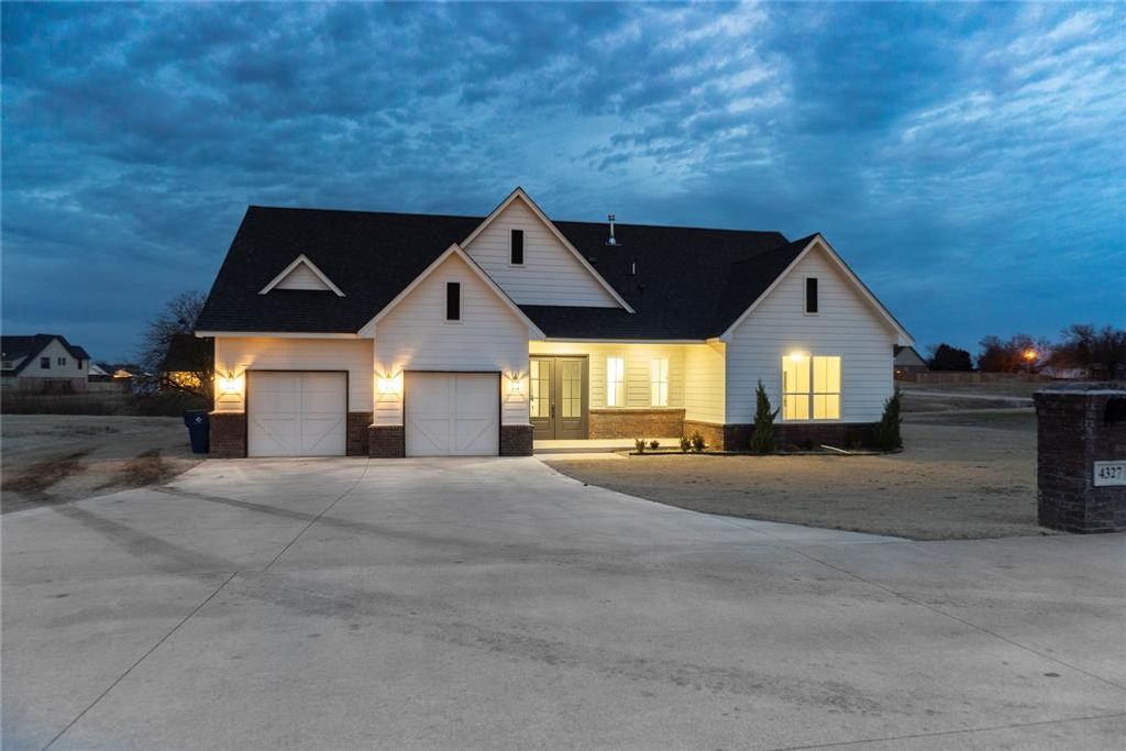 4327 Largo Lake, Edmond, OK 73025