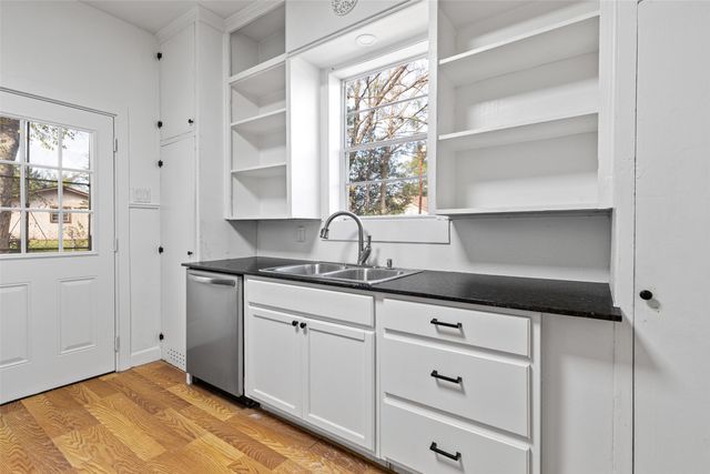 204 W Jones Street, Longview, TX 75602