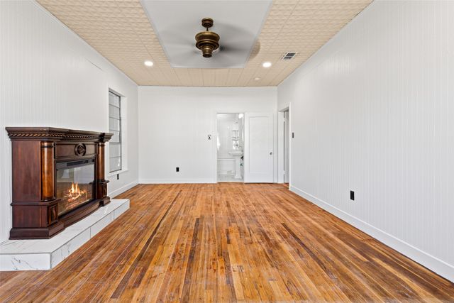 204 W Jones Street, Longview, TX 75602