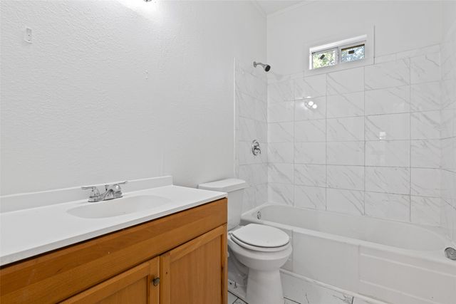 204 W Jones Street, Longview, TX 75602