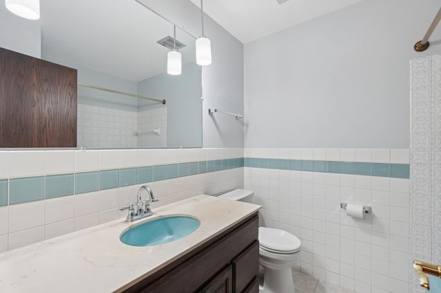 1051 Tiller Lane, Shoreview, MN 55126