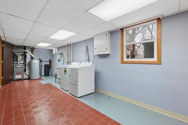 1051 Tiller Lane, Shoreview, MN 55126