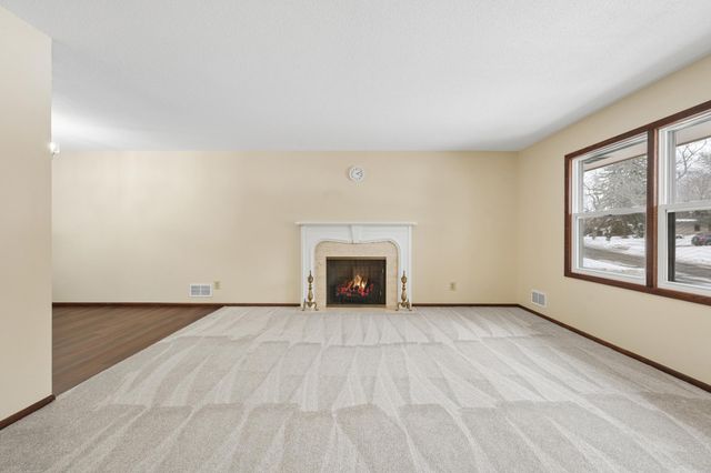 1051 Tiller Lane, Shoreview, MN 55126