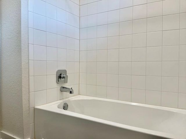 216 Shawi PASS, Leander, TX 78641