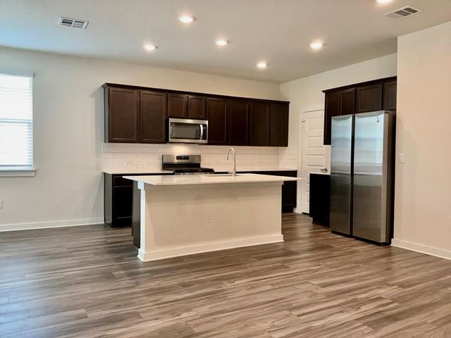 216 Shawi PASS, Leander, TX 78641