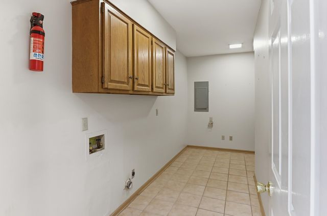 8372 BAZEMORE RD, Memphis, TN 38018