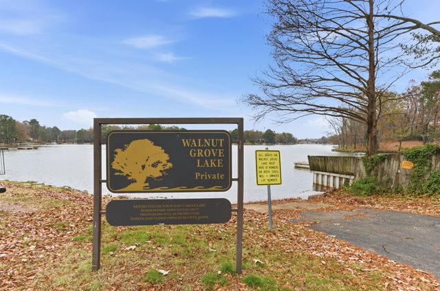 8372 BAZEMORE RD, Memphis, TN 38018