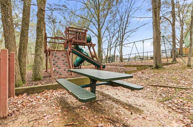 8372 BAZEMORE RD, Memphis, TN 38018