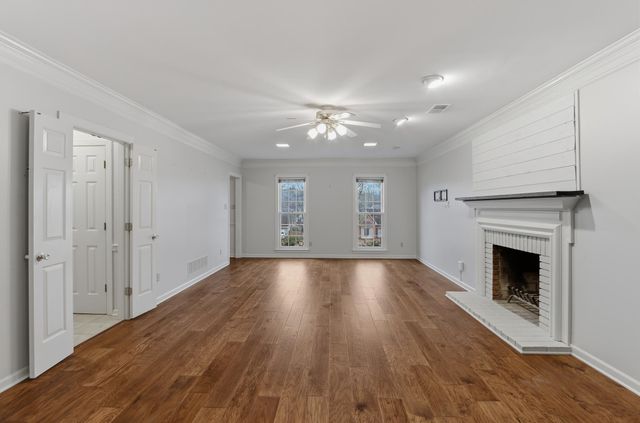 8372 BAZEMORE RD, Memphis, TN 38018