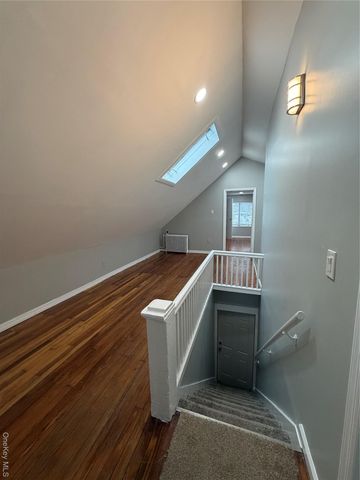 7 S Atlantic Street, Bay Shore, NY 11706