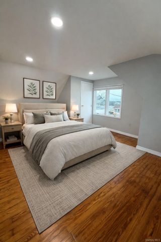 7 S Atlantic Street, Bay Shore, NY 11706