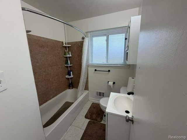 13610 Gander Avenue, Warren, MI 48088