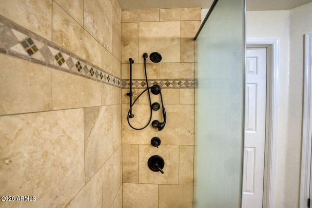 7221 W WINDROSE Drive, Peoria, AZ 85381