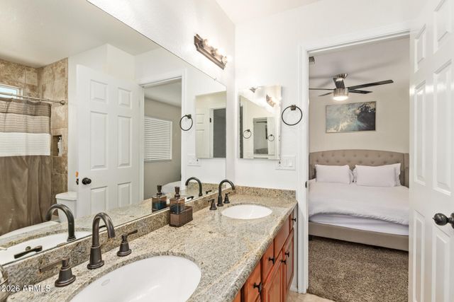 7221 W WINDROSE Drive, Peoria, AZ 85381