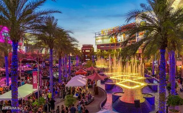 7221 W WINDROSE Drive, Peoria, AZ 85381