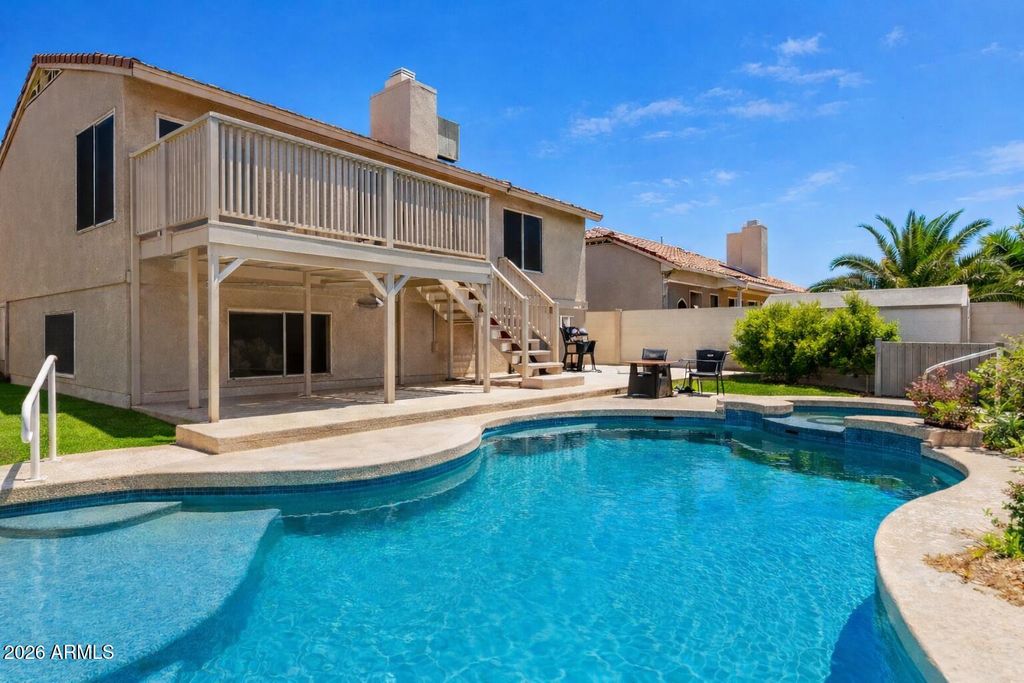 7221 W WINDROSE Drive, Peoria, AZ 85381