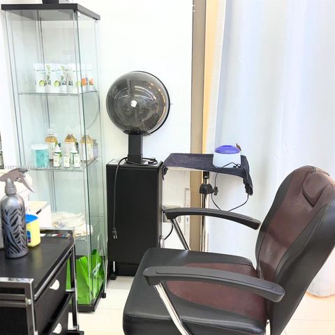 17171 pines blvd, Pembroke Pines, FL 33027