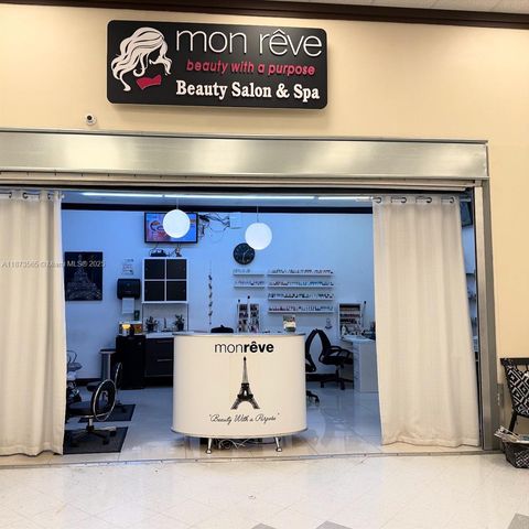 17171 pines blvd, Pembroke Pines, FL 33027