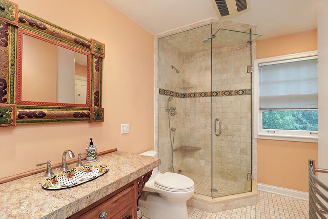 1370 Forest Avenue, Highland Park, IL 60035