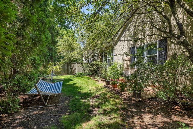 1370 Forest Avenue, Highland Park, IL 60035