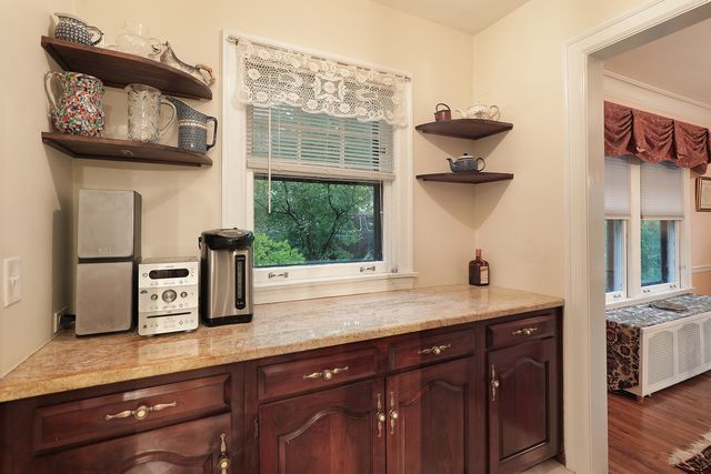 1370 Forest Avenue, Highland Park, IL 60035