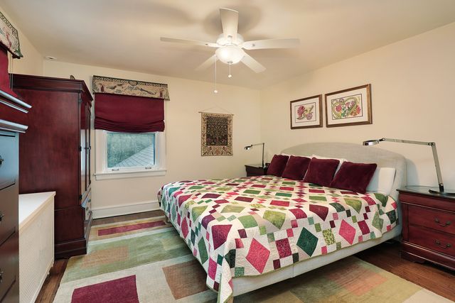 1370 Forest Avenue, Highland Park, IL 60035