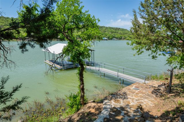 1780 S Lakeview Drive, Gordon, TX 76453