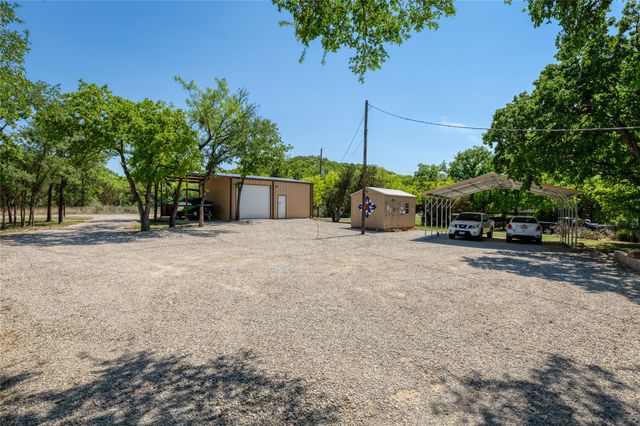 1780 S Lakeview Drive, Gordon, TX 76453