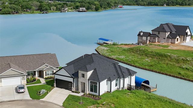 10693 S Lake Mist Lane, Willis, TX 77318