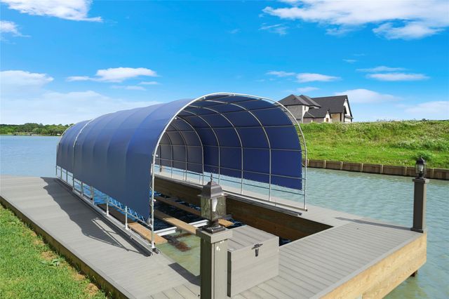 10693 S Lake Mist Lane, Willis, TX 77318