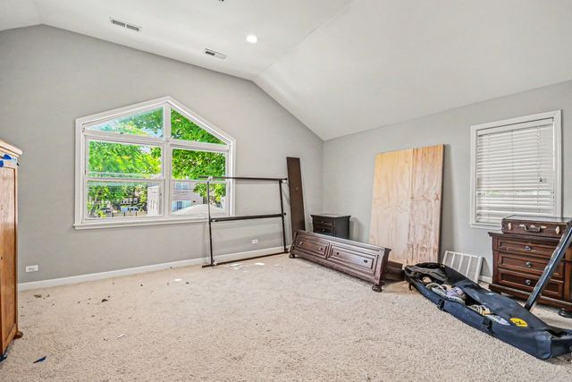 4440 N La Crosse Avenue, Chicago, IL 60630