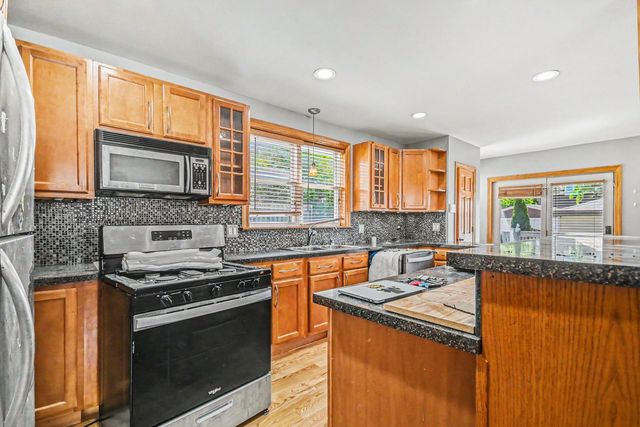 4440 N La Crosse Avenue, Chicago, IL 60630
