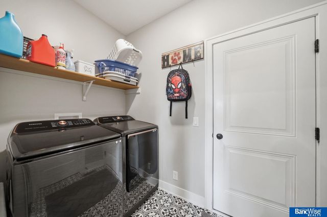 9221 Blacksmith Road, Lincoln, NE 68507