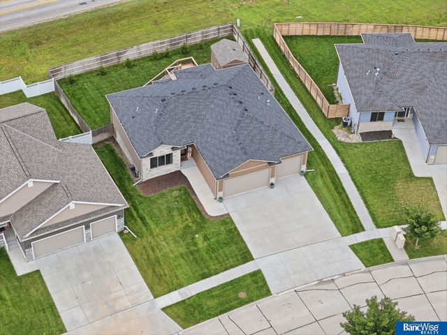 9221 Blacksmith Road, Lincoln, NE 68507